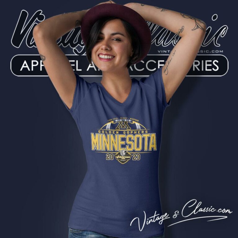 Minnesota Golden Gophers Ford Field Detroit Michigan Quick Lane Bowl 2023 V Neck TShirt Minnesota Golden Gophers Ford Field Detroit Michigan Quick Lane Bowl 2023 V Neck TShirt