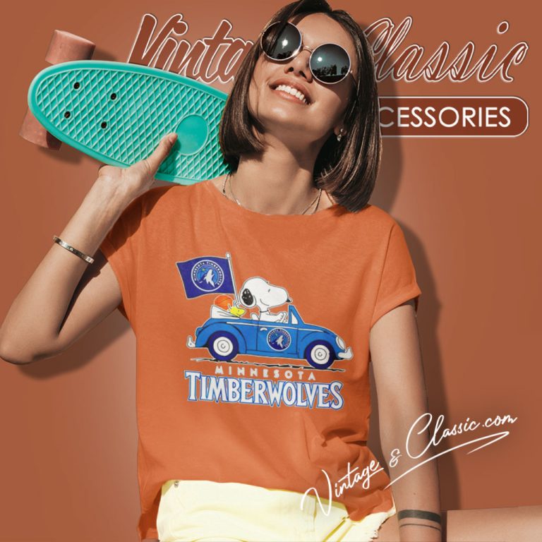 Minnesota Timberwolves Basketball Snoopy Dog Driving Car Women T Shirt Minnesota Timberwolves Basketball Snoopy Dog Driving Car Women T Shirt