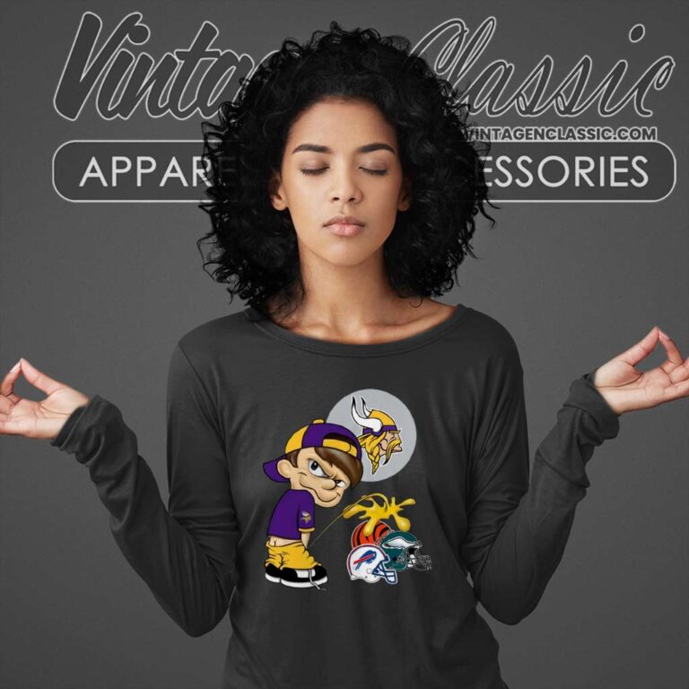 Minnesota Vikings Calvin Pee On Other Teams Sweatshirt Minnesota Vikings Calvin Pee On Other Teams Sweatshirt