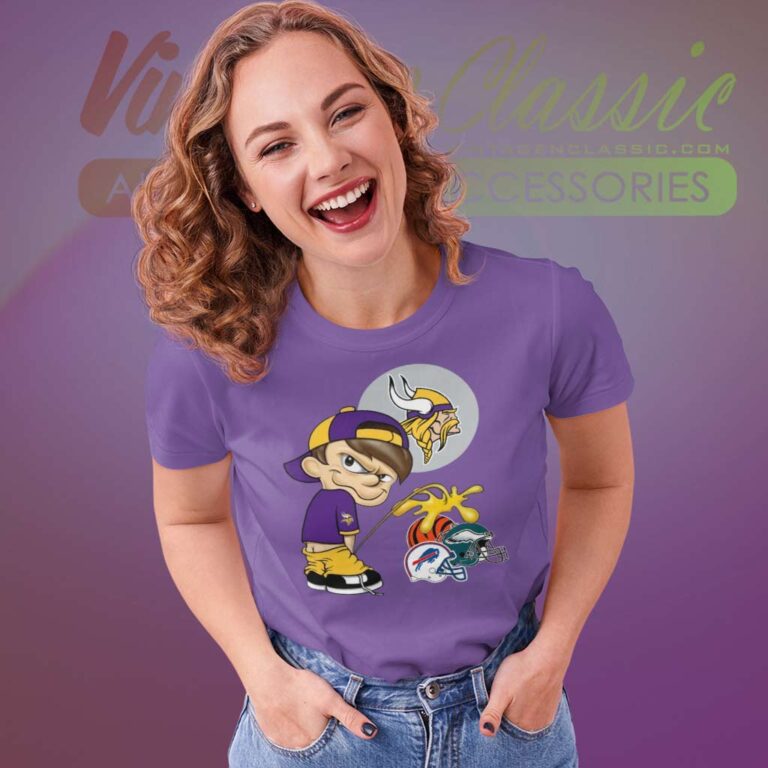 Minnesota Vikings Calvin Pee On Other Teams Women TShirt Minnesota Vikings Calvin Pee On Other Teams Women TShirt