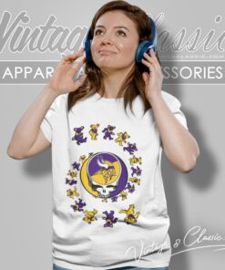 Minnesota Vikings Nfl Grateful Dancing Bears Shirt 6 Minnesota Vikings Nfl Grateful Dancing Bears Women T Shirt