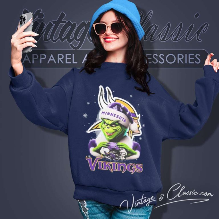 Minnesota Vikings Santa Grinch Christmas Love Sweatshirt Minnesota Vikings Santa Grinch Christmas Love Sweatshirt