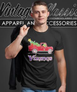 Minnesota Vikings Santa Grinch Driving Truck Christmas T Shirt