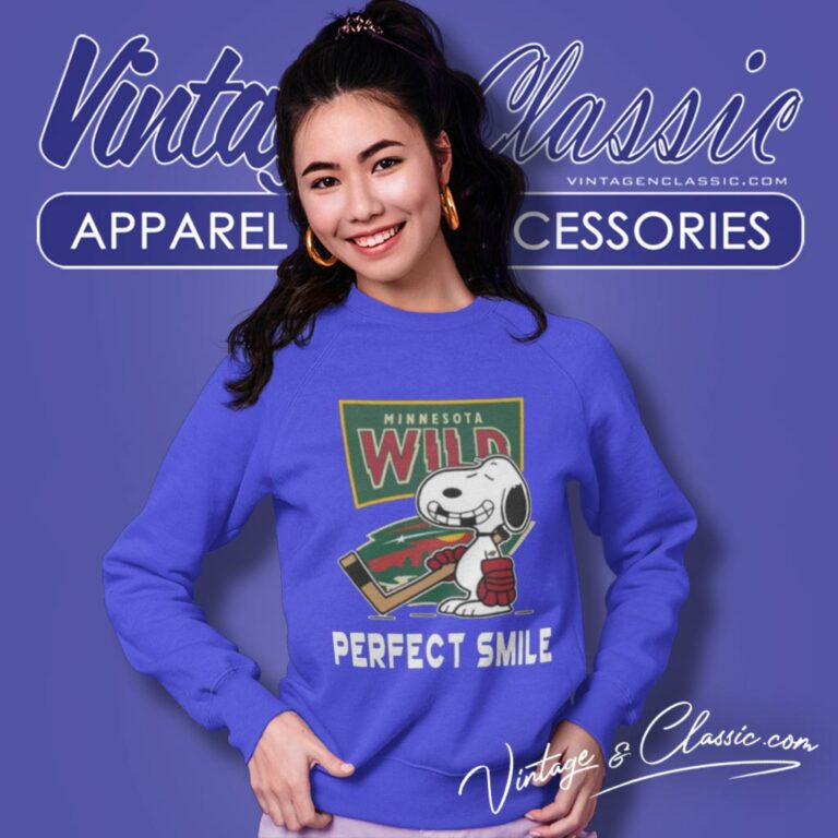 Minnesota Wild Snoopy Perfect Smile The Peanuts Movie Hockey Sweatshirt Minnesota Wild Snoopy Perfect Smile The Peanuts Movie Hockey Sweatshirt