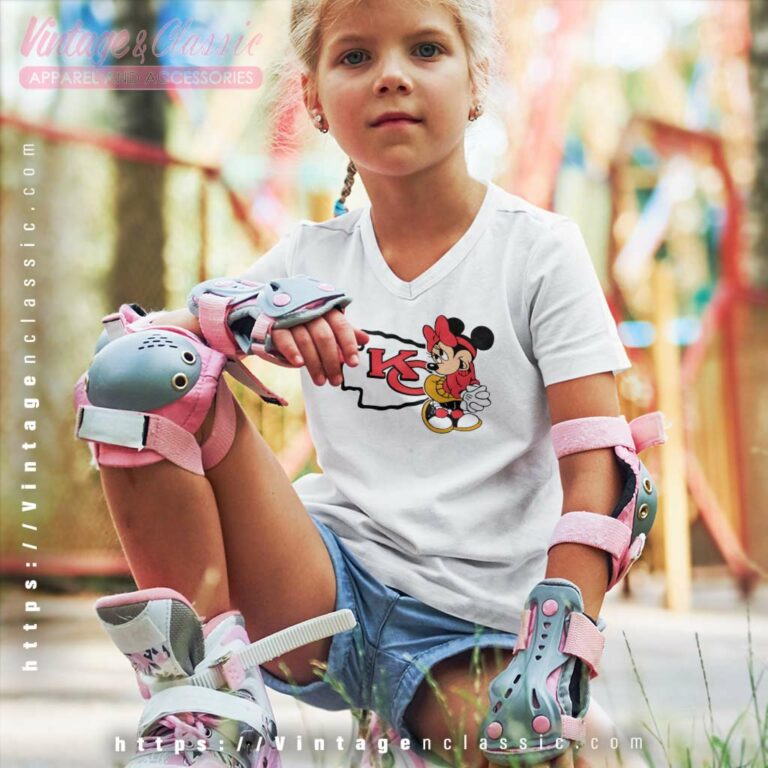 Minnie Mouse Kansas City Chiefs kids Vneck 1 Minnie Mouse Kansas City Chiefs kids Vneck 1