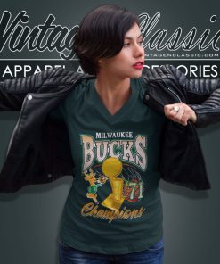 Mitchell Ness Milwaukee Bucks Finals V Neck TShirt