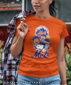 Mlb New York Mets Snoopy Charlie Brown Woodstock The Peanuts Women TShirt