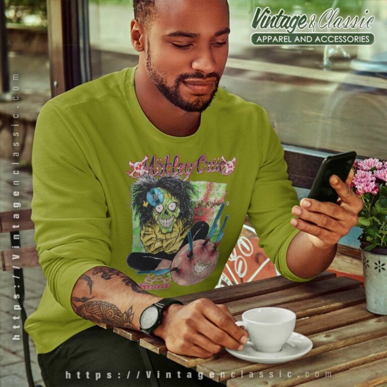 Motley Crue Dr Feelgood Absolutely Sweatshirt Motley Crue Dr Feelgood Absolutely Sweatshirt