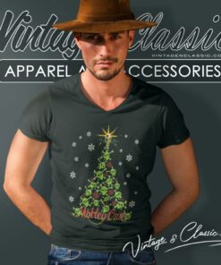 Motley Crue Xmas Crue V Neck TShirt