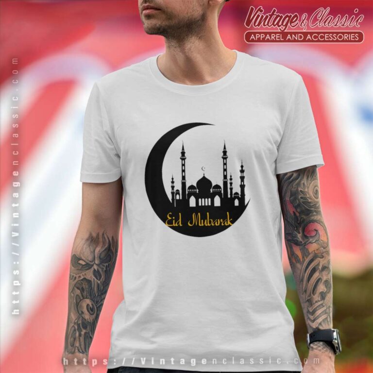 Muslim Celebrates Eid Mubarak T Shirt Muslim Celebrates Eid Mubarak T Shirt