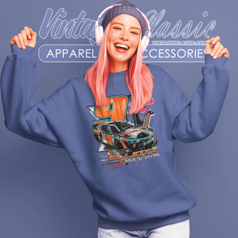 Nascar Chase Elliott 9 Chicago Hooters Sweatshirt Nascar Chase Elliott 9 Chicago Hooters Sweatshirt