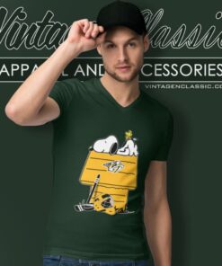 Nashville Predators Hockey Snoopy Woodstock The Peanuts Movie V Neck TShirt
