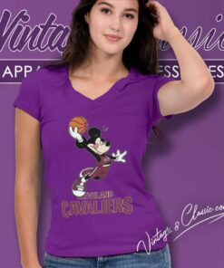 Nba Cleveland Cavaliers Cheerful Mickey Mouse V Neck TShirt