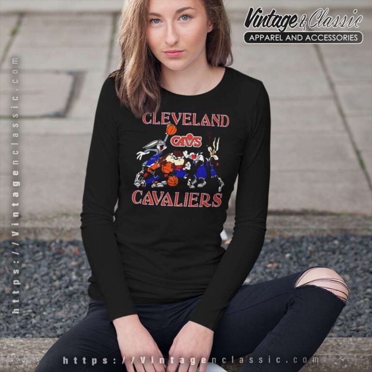 Nba Looney Tunes Cleveland Cavaliers Long Sleeve Tee Nba Looney Tunes Cleveland Cavaliers Long Sleeve Tee