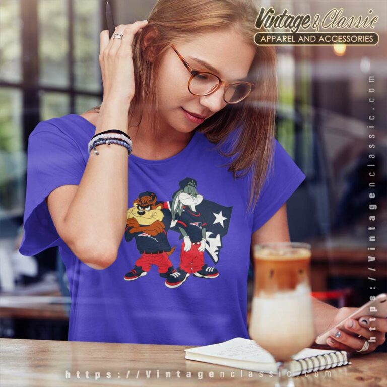 New England Patriots Bugs Bunny Taz Women TShirt New England Patriots Bugs Bunny Taz Women TShirt