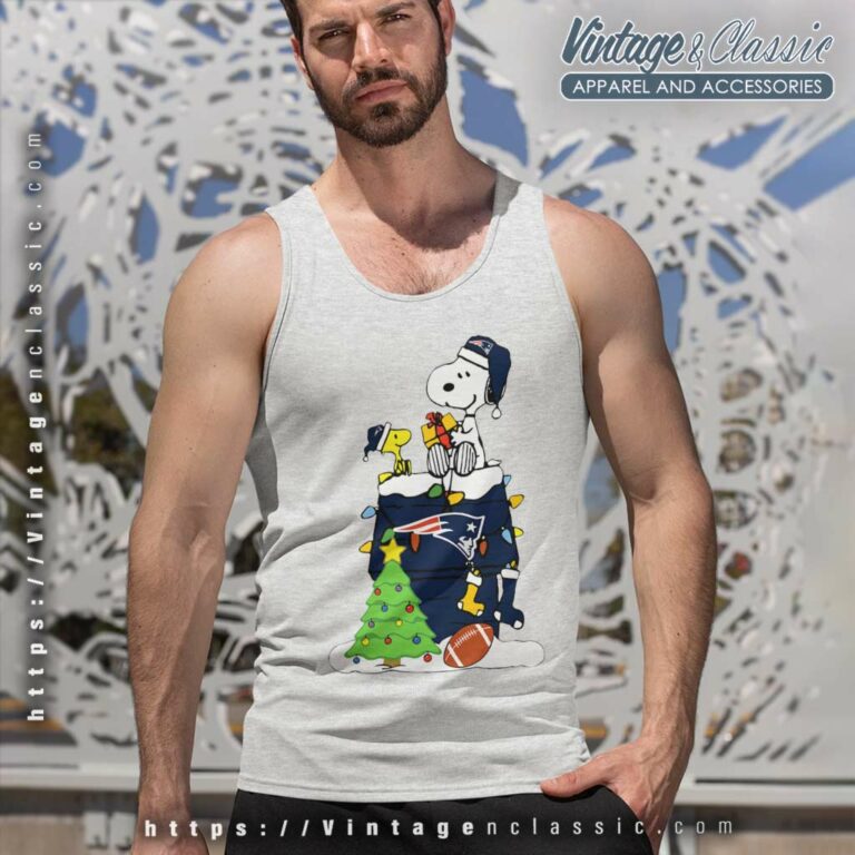New England Patriots Christmas Snoopy Tank Top Racerback New England Patriots Christmas Snoopy Tank Top Racerback
