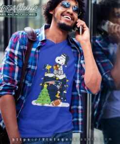 New England Patriots Christmas Snoopy V Neck TShirt