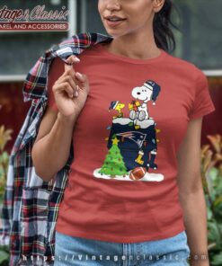 New England Patriots Christmas Snoopy Women TShirt