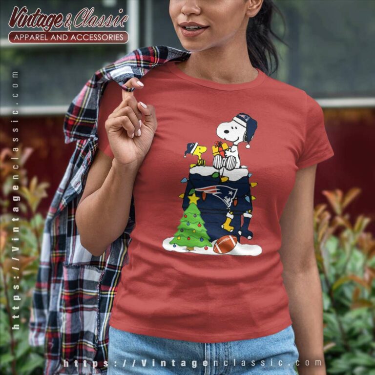 New England Patriots Christmas Snoopy Women TShirt New England Patriots Christmas Snoopy Women TShirt
