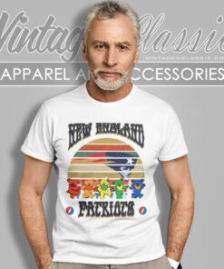New England Patriots Nfl Grateful Dancing Bears Retro T Shirt