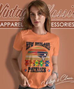 New England Patriots Nfl Grateful Dancing Bears Retro Women T Shirt