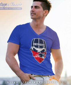 New England Patriots Skull Logo V Neck TShirt