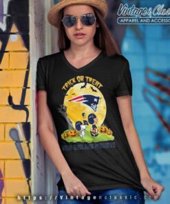 New England Patriots Snoopy Charlie Brown Halloween Trick Or Treat V Neck TShirt