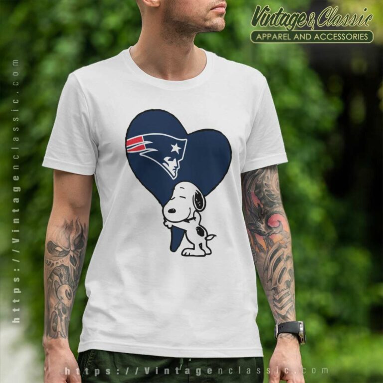 New England Patriots Snoopy In My Heart Football T Shirt New England Patriots Snoopy In My Heart Football T Shirt
