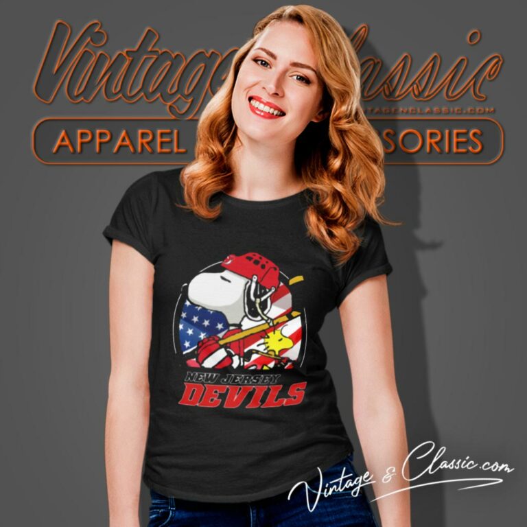 New Jersey Devils Snoopy And Woodstock Nhl Women T Shirt New Jersey Devils Snoopy And Woodstock Nhl Women T Shirt