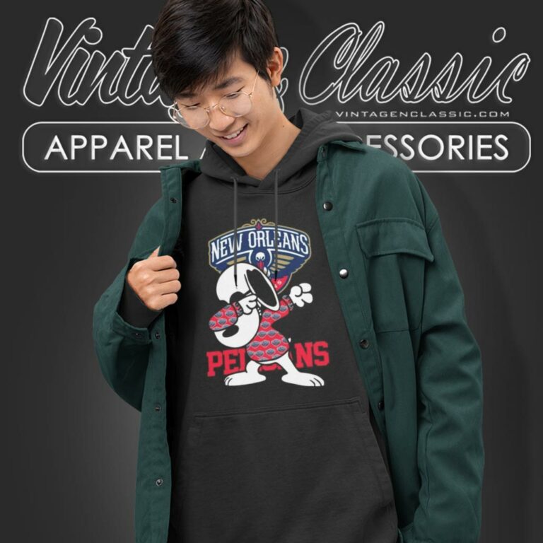 New Orleans Pelicans Shirt Snoopy Dabbing Hoodie New Orleans Pelicans Shirt Snoopy Dabbing Hoodie