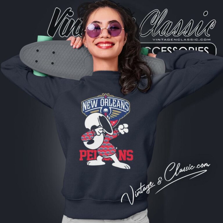 New Orleans Pelicans Shirt Snoopy Dabbing Sweatshirt New Orleans Pelicans Shirt Snoopy Dabbing Sweatshirt