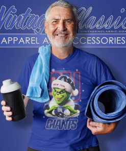 New York Giants Santa Grinch Christmas Love V Neck TShirt
