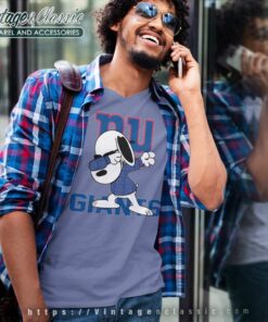 New York Giants Snoopy Dabbing V Neck TShirt