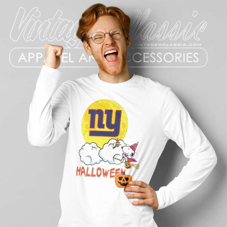New York Giants Snoopy Halloween Long Sleeve Tee New York Giants Snoopy Halloween Long Sleeve Tee