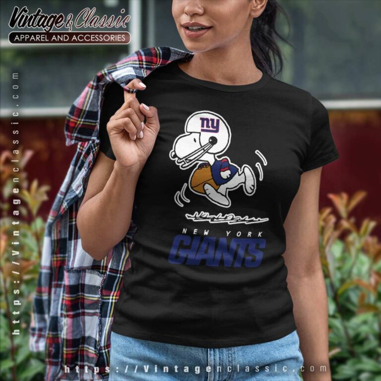 New York Giants Snoopy Shirt Nfl Football Women TShirt New York Giants Snoopy Shirt Nfl Football Women TShirt