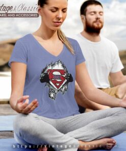 New York Giants Superman Logo V Neck TShirt