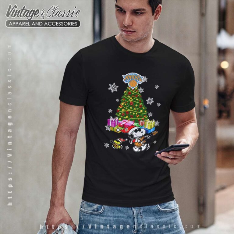 New York Knicks Merry Christmas Snoopy T Shirt New York Knicks Merry Christmas Snoopy T Shirt