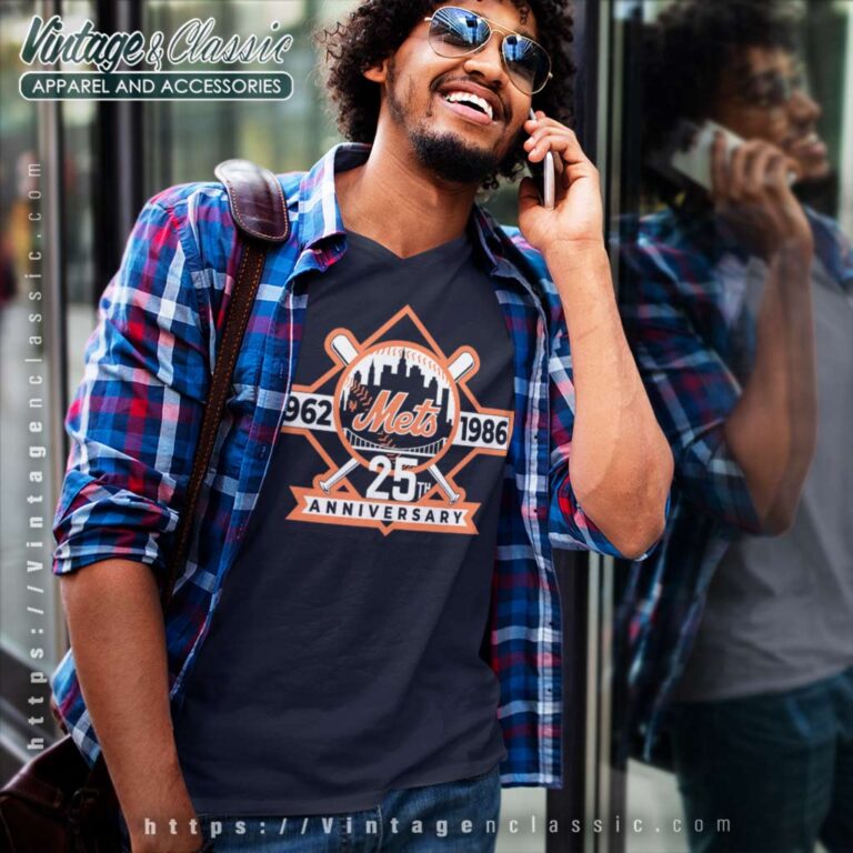 New York Mets 25th Anniversary World Series Champions V Neck TShirt New York Mets 25th Anniversary World Series Champions V Neck TShirt