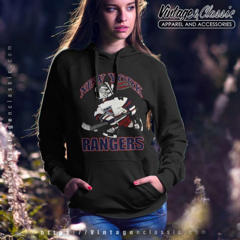 New York Rangers Bugs Bunny Vintage Hoodie New York Rangers Bugs Bunny Vintage Hoodie
