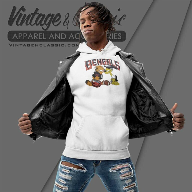 Nfl Cartoon Art Garfield Odie Cincinnati Bengals Hoodie Nfl Cartoon Art Garfield Odie Cincinnati Bengals Hoodie