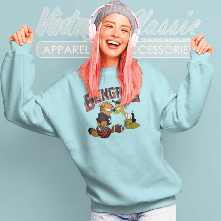 Nfl Cartoon Art Garfield Odie Cincinnati Bengals Sweatshirt Nfl Cartoon Art Garfield Odie Cincinnati Bengals Sweatshirt