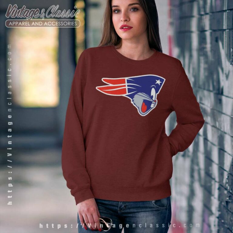 Nfl New England Patriots Bugs Bunny Sweatshirt Nfl New England Patriots Bugs Bunny Sweatshirt