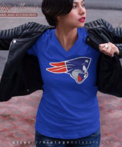 Nfl New England Patriots Bugs Bunny V Neck TShirt