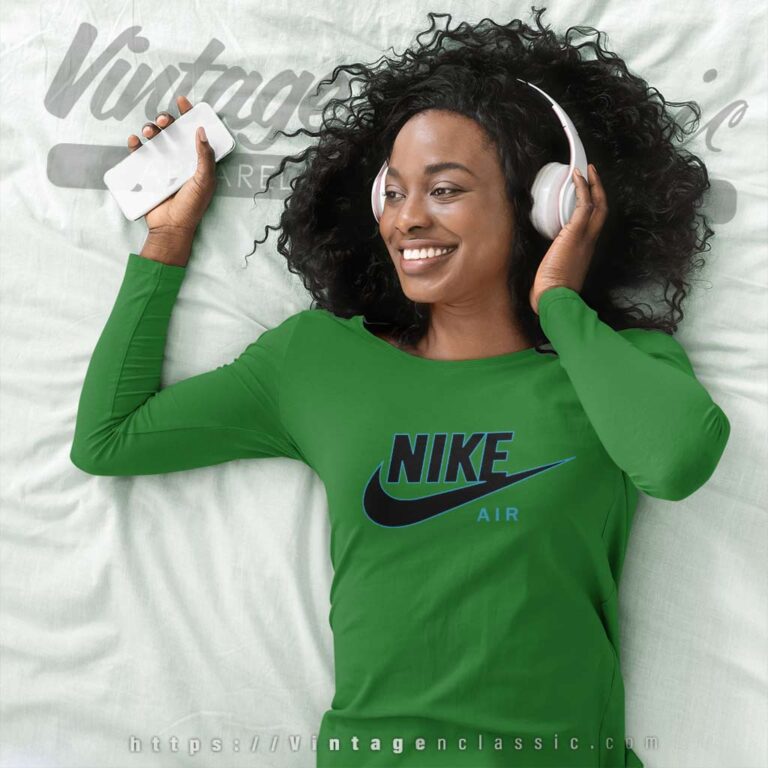 Nike Air Classic Logo Long Sleeve Tee Nike Air Classic Logo Long Sleeve Tee