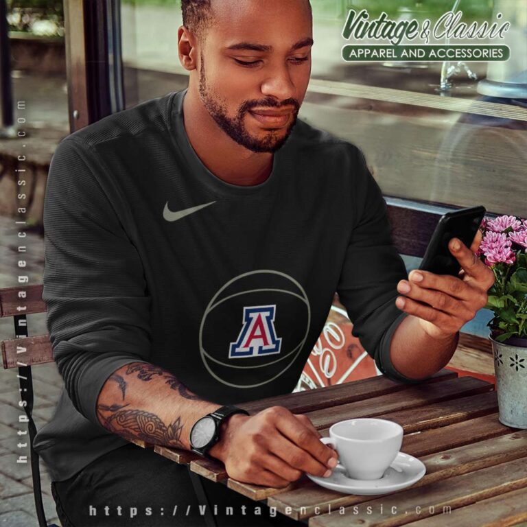 Nike Arizona Wildcats Logo Sweatshirt Nike Arizona Wildcats Logo Sweatshirt