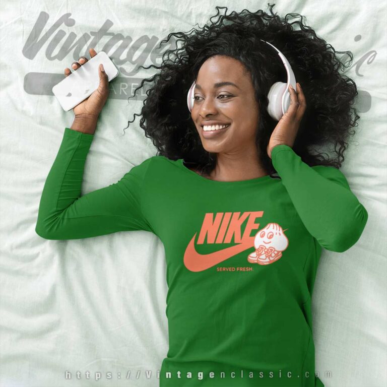 Nike Dumpling Logo Long Sleeve Tee Nike Dumpling Logo Long Sleeve Tee