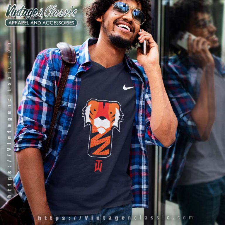 Nike Golf Tw Tiger Woods Frank V Neck TShirt Nike Golf Tw Tiger Woods Frank V Neck TShirt