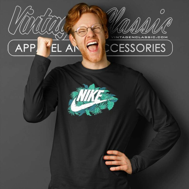 Nike Leaf Logo Long Sleeve Tee Nike Leaf Logo Long Sleeve Tee