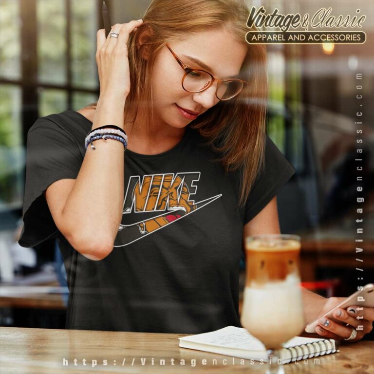 Nike Logo Atlanta Braves Women TShirt Nike Logo Atlanta Braves Women TShirt