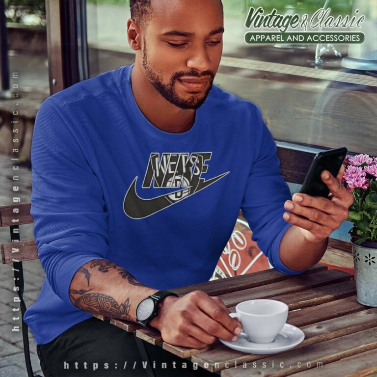 Nike Logo Brooklyn Nets Sweatshirt Nike Logo Brooklyn Nets Sweatshirt